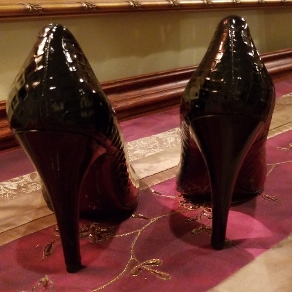 Jessica Simpson black pumps - Picture 5 of 6